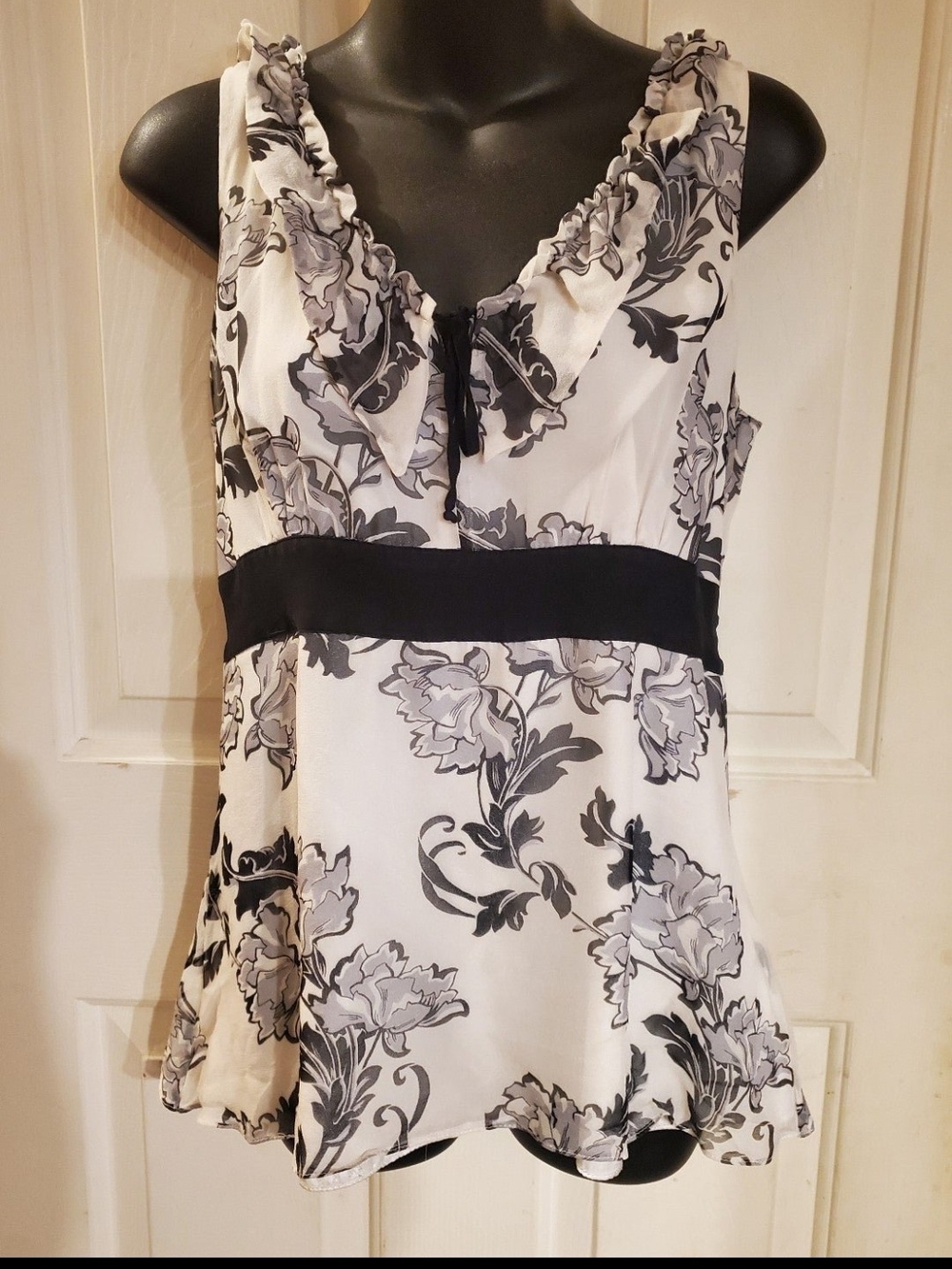 White House Black Market Black and White Floral Ruffle V-Neck Blouse